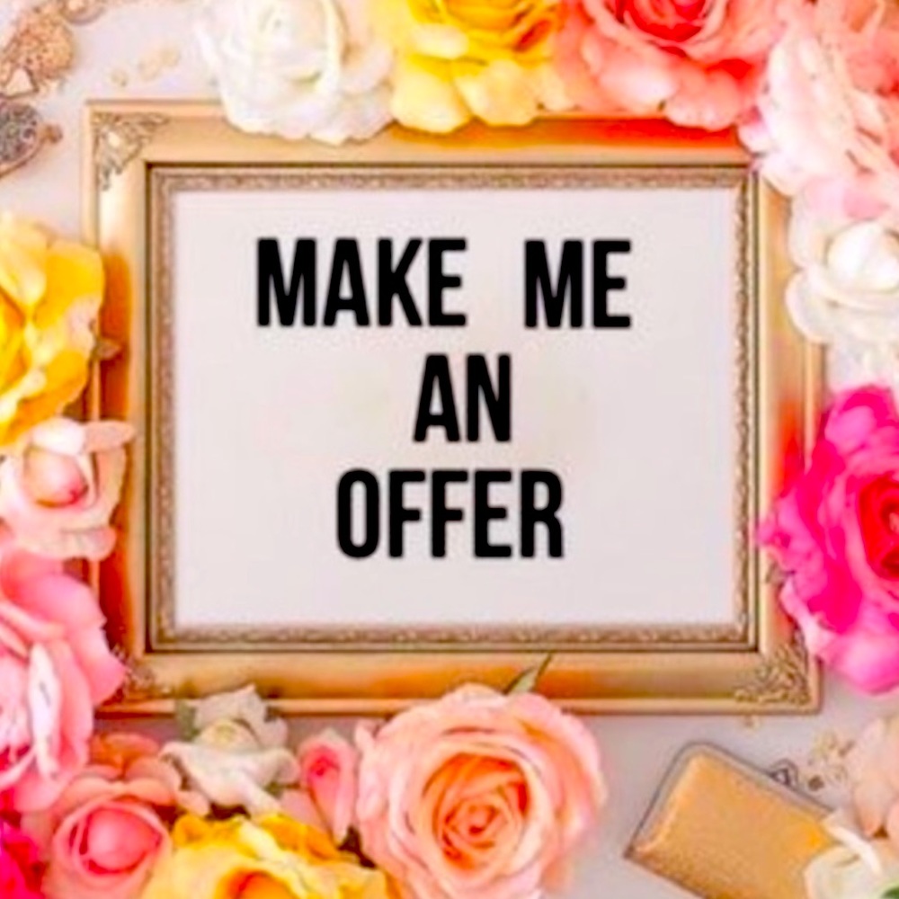 EVERYTHING MUST GO 💞 MAKE AN OFFER